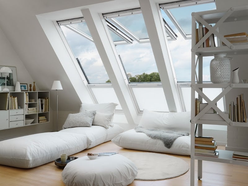 découvrez des astuces et conseils pour un aménagement de combles économique. optimisez votre espace sous les toits sans vous ruiner et transformez vos combles en pièce confortable à petit prix.