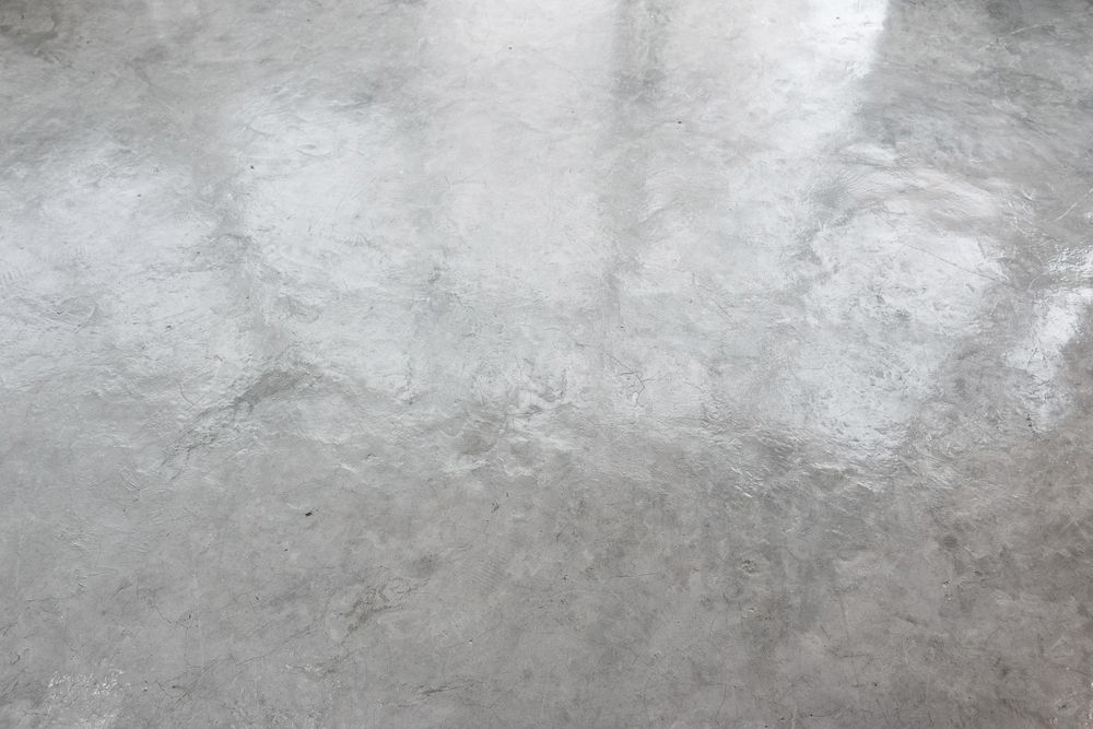 découvrez tout sur le béton ciré : avantages, applications, entretien et conseils pour donner à vos sols et murs un aspect moderne, résistant et élégant.