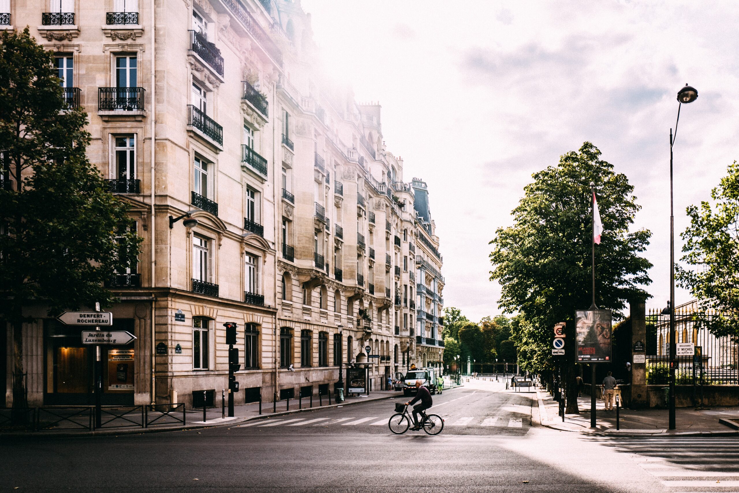 découvrez comment estimer et optimiser le budget de rénovation d’un appartement à paris en 2025. conseils, tendances et prix moyens pour réussir vos travaux.