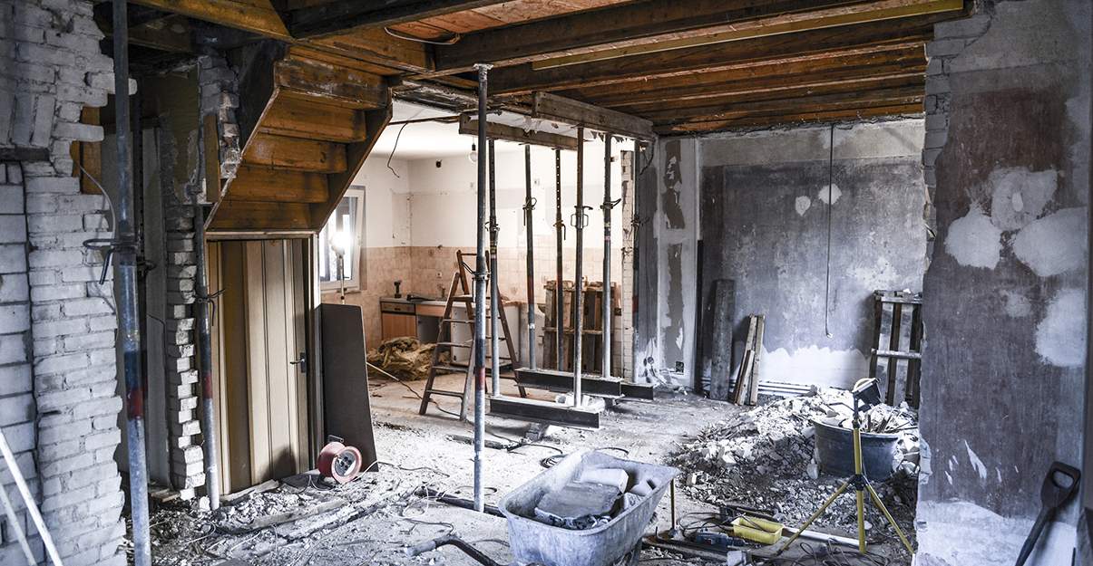 découvrez comment estimer le budget de rénovation au m2 pour votre maison ou appartement. conseils, prix moyens, et astuces pour bien préparer vos travaux de rénovation.