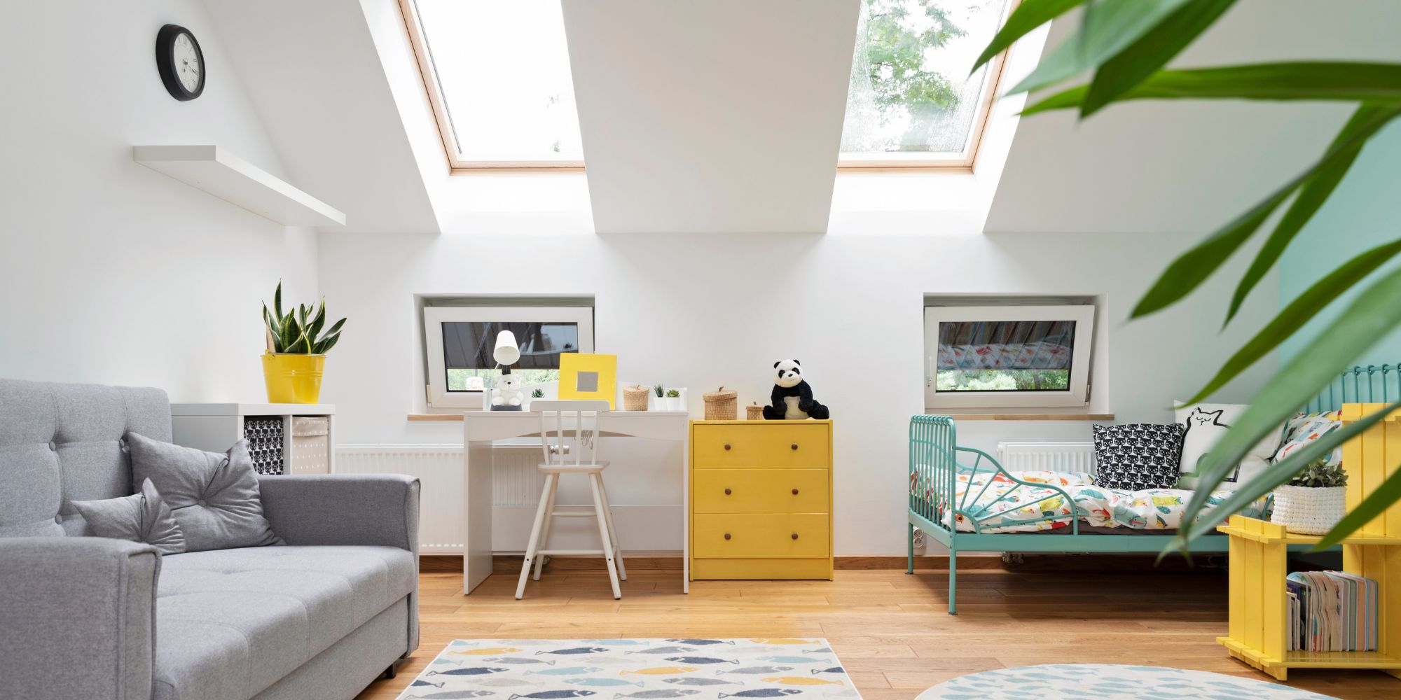 découvrez comment aménager et optimiser vos chambres sous combles pour gagner de l’espace et créer une pièce cosy et fonctionnelle. idées déco, conseils et astuces d’aménagement pour un intérieur unique.