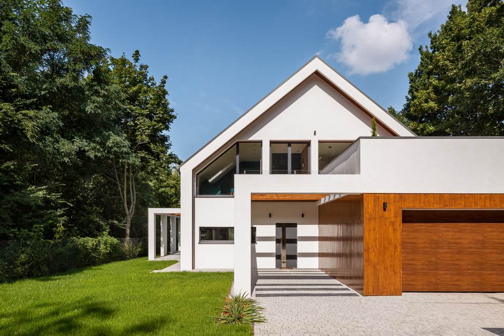 découvrez le coût d'une maison en bois : prix au m2, facteurs influençant le budget, conseils pour estimer votre projet et astuces pour construire une maison écologique et économique.