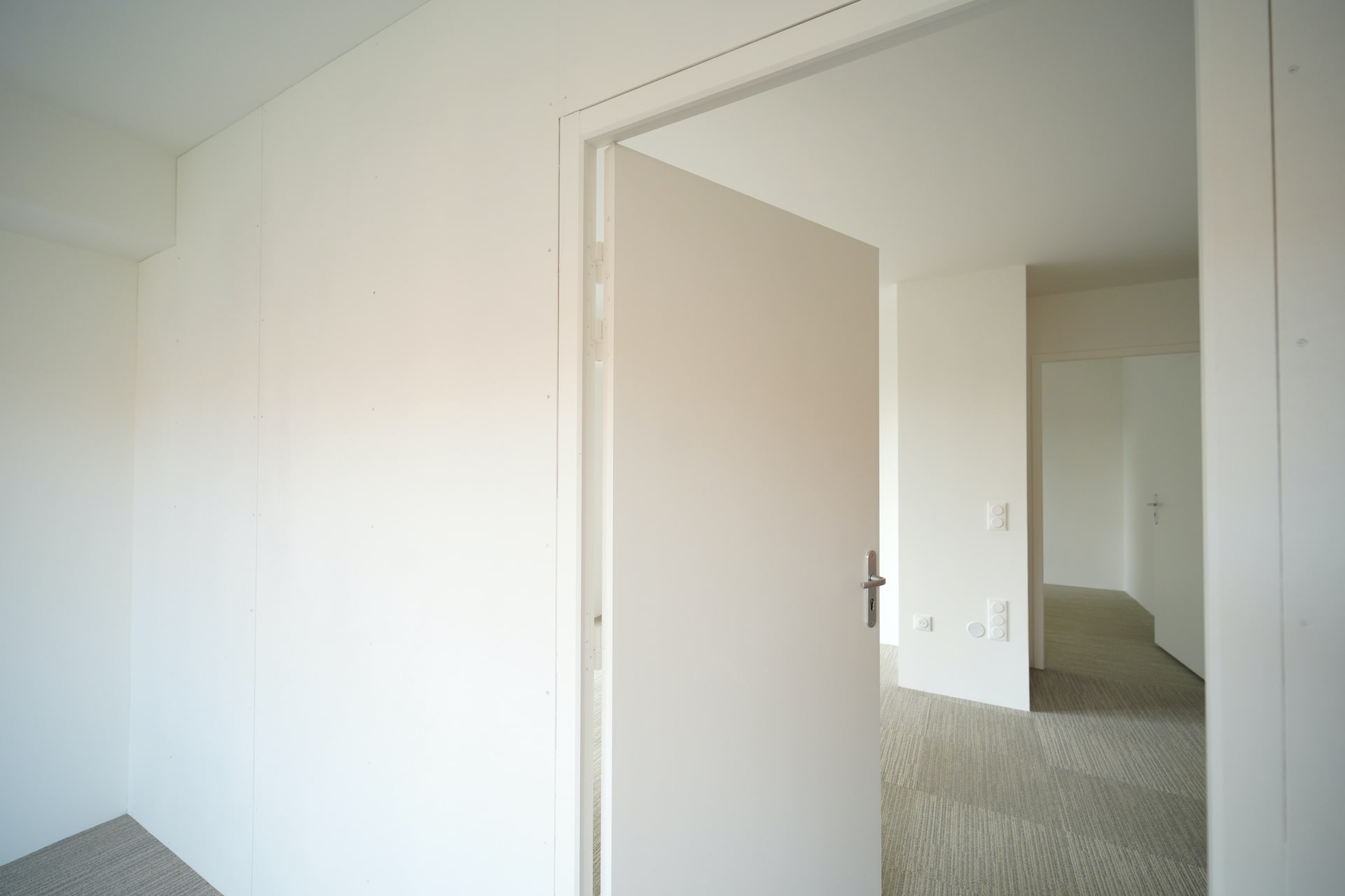 découvrez le coût du placo à 10 € : informations, conseils et astuces pour bien estimer votre budget travaux et obtenir le meilleur prix pour vos projets de rénovation ou d’aménagement intérieur.