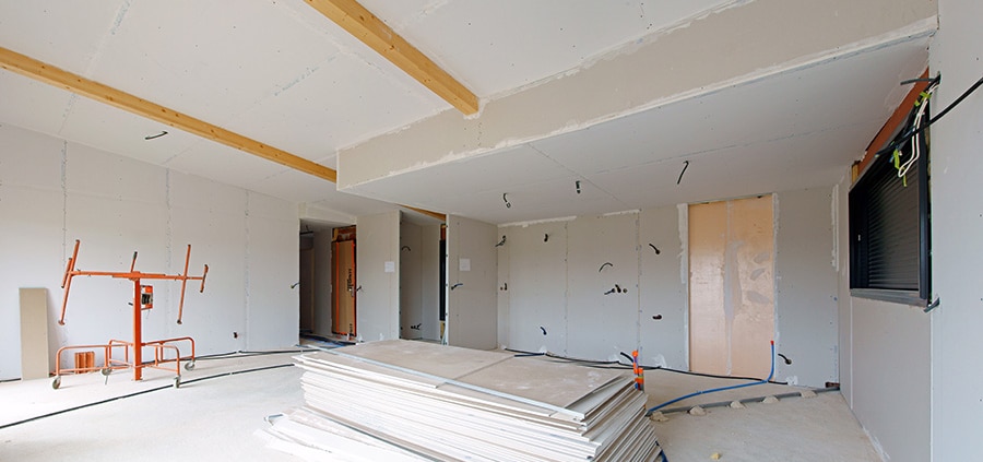découvrez tout ce qu'il faut savoir sur le coût du placo pour la rénovation : prix au m², facteurs qui influencent le tarif et conseils pour réaliser vos travaux efficacement.