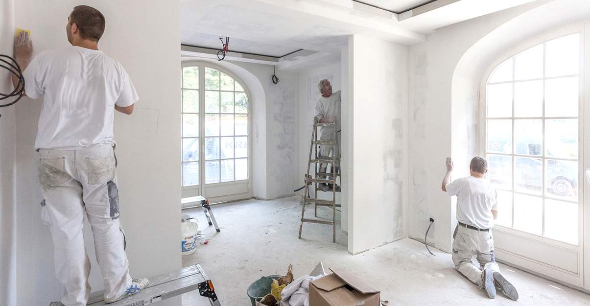 découvrez le coût de rénovation au mètre carré : estimations, facteurs de variation des prix et conseils pour maîtriser votre budget travaux en france.