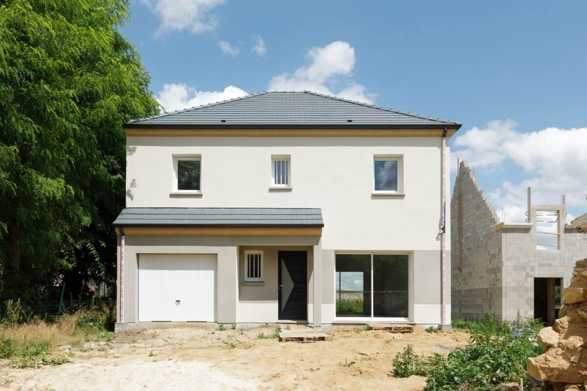 obtenez une estimation précise du prix au m2 pour vos travaux de rénovation. découvrez les facteurs qui influencent le coût et faites évaluer votre projet facilement.