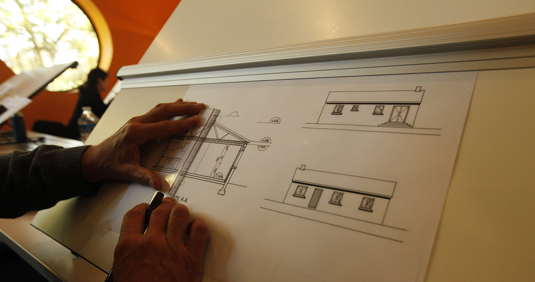 découvrez notre formation bâtiment : développez vos compétences en construction, rénovation et gestion de chantier. cours adaptés à tous les niveaux pour réussir dans le secteur du bâtiment.