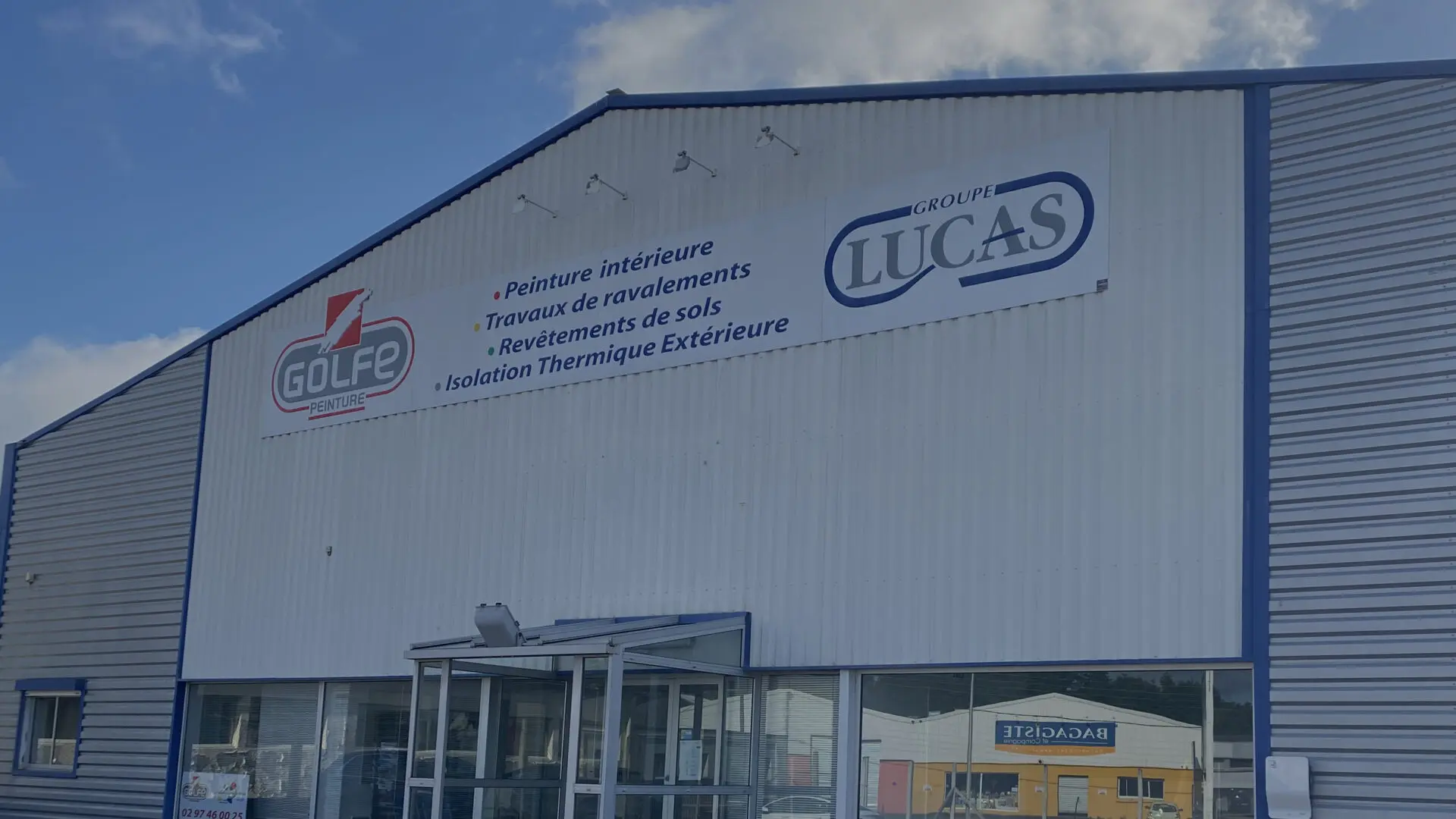 trouvez des experts en peinture dans le 92 pour tous vos travaux : intérieurs, extérieurs, rénovation. qualité, expérience et devis gratuit avec nos professionnels locaux.