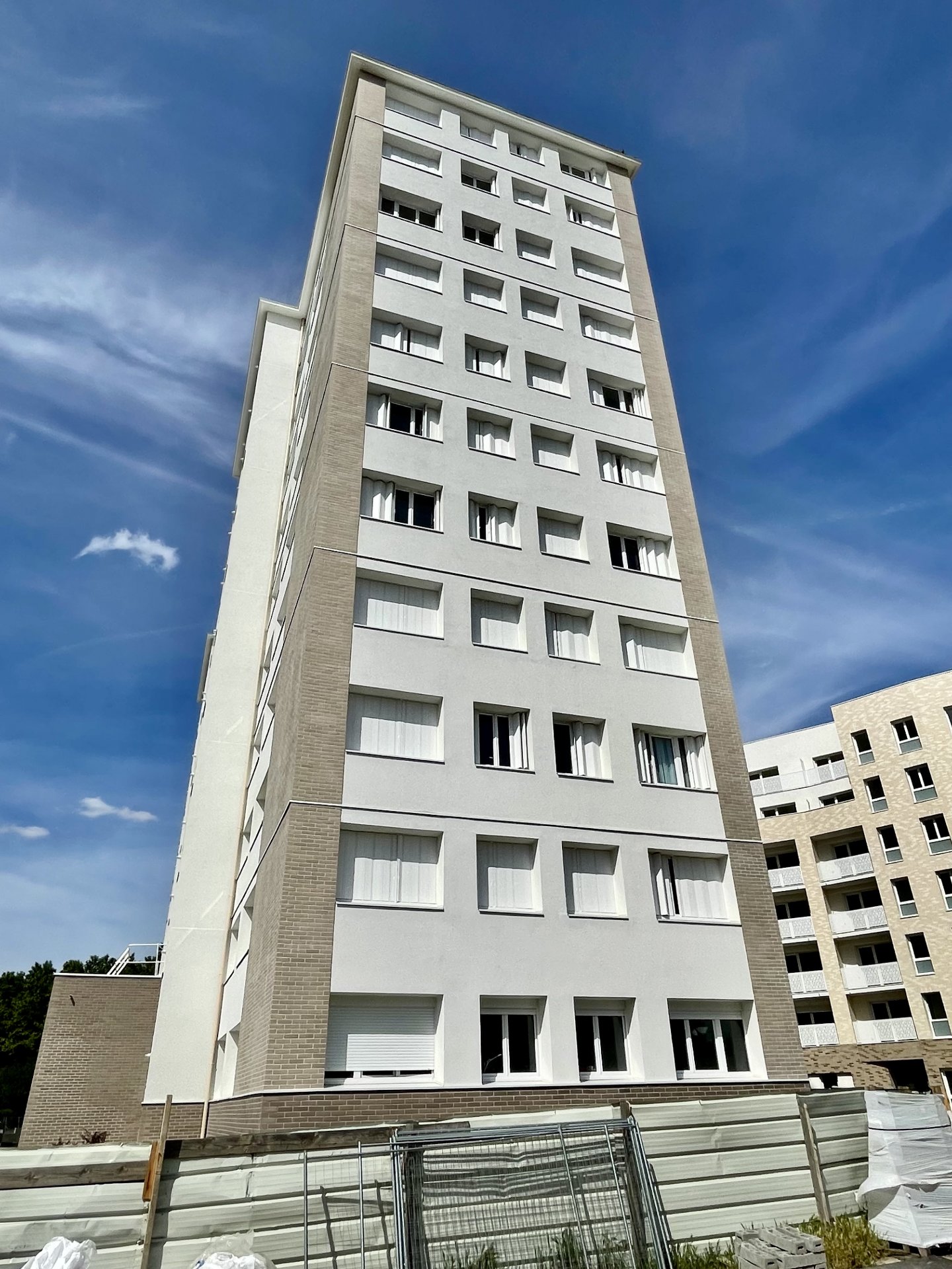 découvrez nos services de rénovation à alfortville : transformation d’appartements, de maisons ou de locaux professionnels. qualité, conseils sur-mesure et devis gratuits pour vos projets de rénovation intérieure et extérieure.