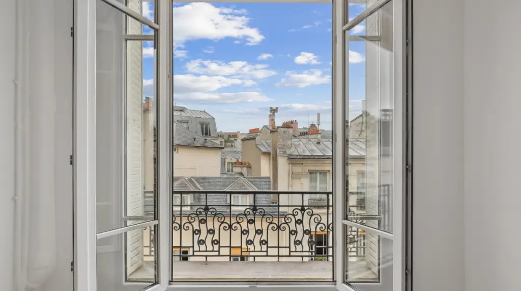 découvrez nos services de rénovation d'appartement dans le 16e arrondissement de paris en 2025 : travaux sur mesure, modernisation élégante et accompagnement personnalisé pour valoriser votre bien immobilier.