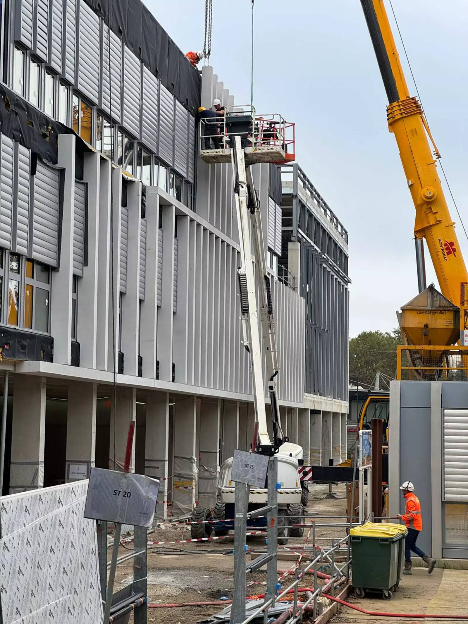 confiez la rénovation de votre appartement à malakoff à des professionnels qualifiés. optimisez votre espace, modernisez votre intérieur et valorisez votre bien immobilier avec des travaux sur mesure.