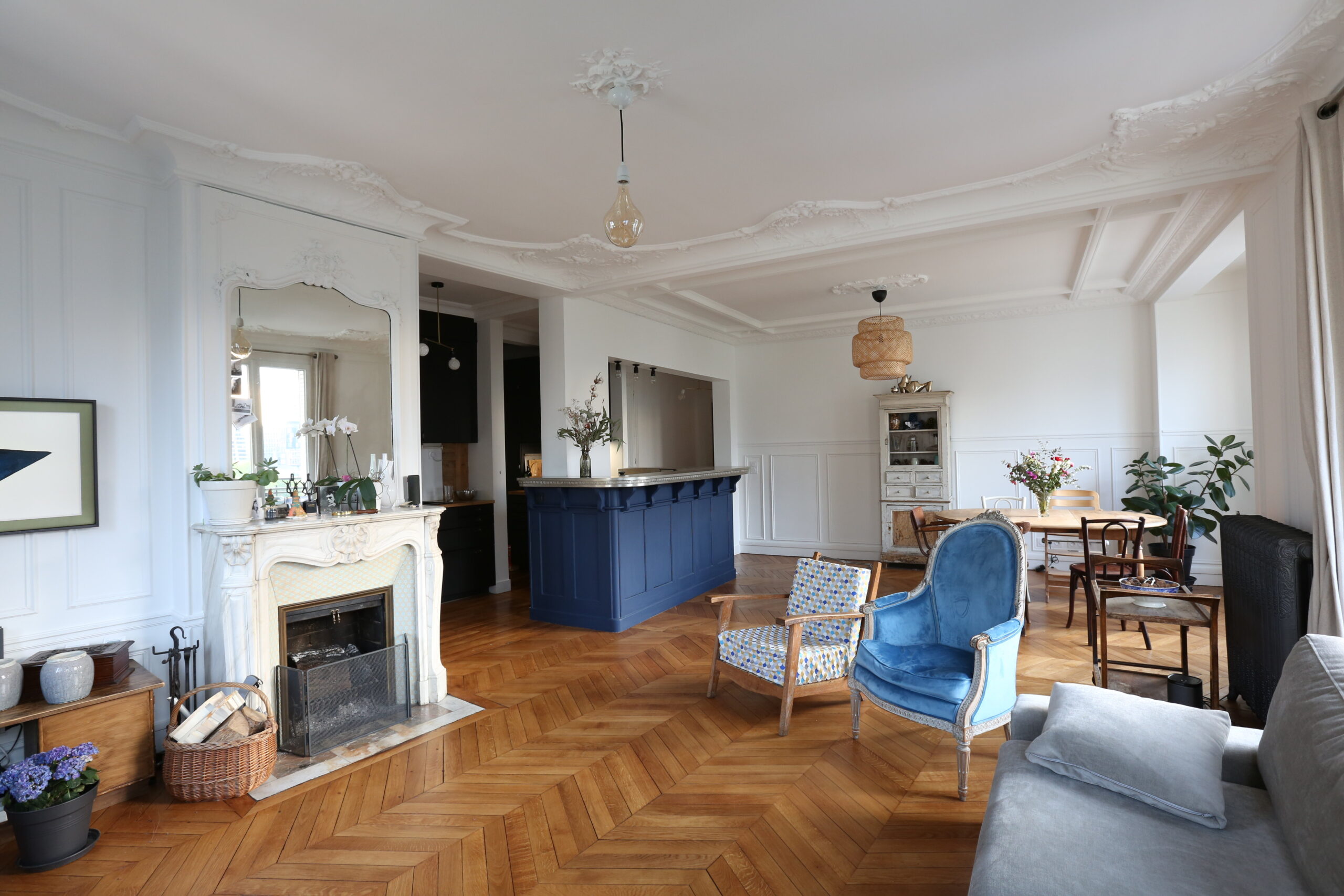 découvrez nos services de rénovation d'appartement à paris : conseils personnalisés, accompagnement sur mesure et réalisation de travaux de qualité pour transformer votre intérieur selon vos envies.