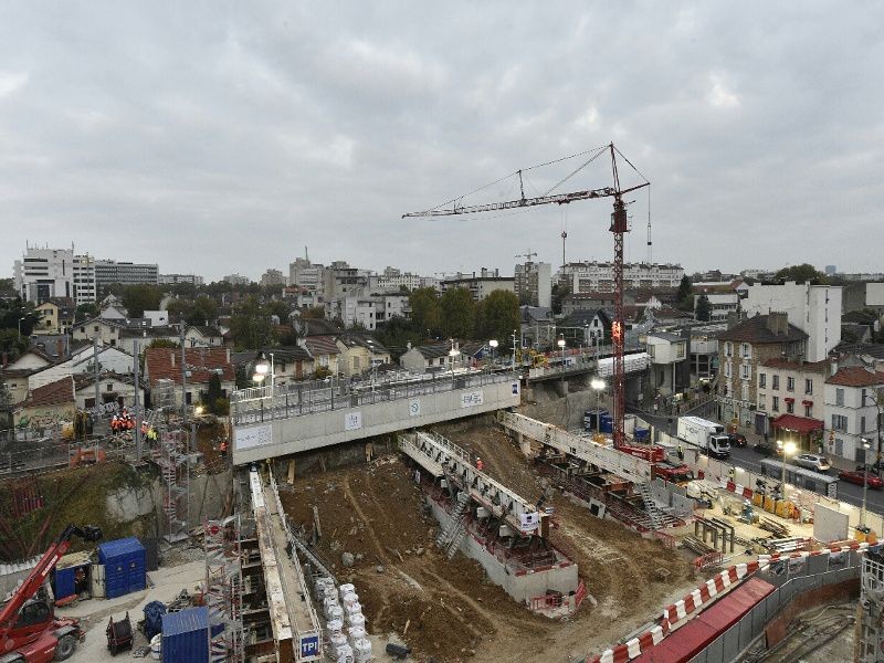 besoin de rénover votre maison ou appartement à cachan ? découvrez nos services de rénovation sur mesure : travaux de qualité, conseils personnalisés et accompagnement complet pour tous vos projets.
