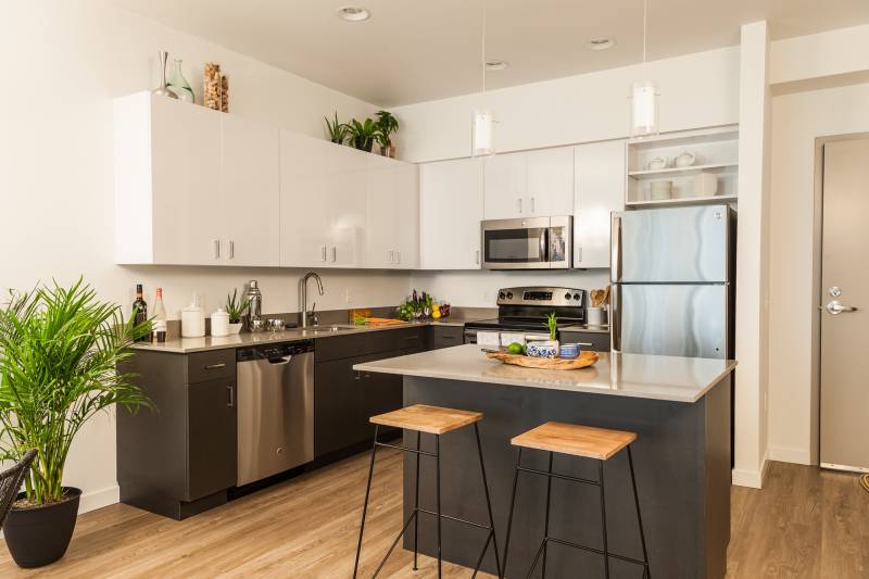 confiez la rénovation de votre cuisine à châtillon à des professionnels expérimentés. modernisez votre espace avec des solutions sur mesure pour plus de confort et de style.