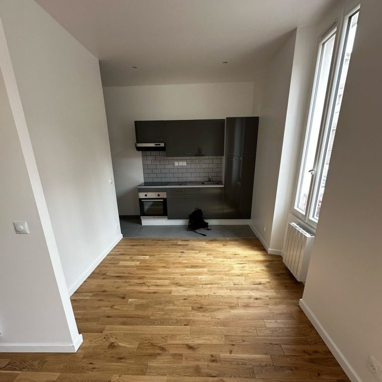 confiez votre rénovation intérieure à paris à des experts. conseils personnalisés, travaux de qualité, transformation complète de votre espace selon vos envies et votre budget.