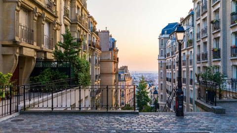 découvrez nos services de rénovation à paris : spécialistes en rénovation d'appartements, maisons et locaux professionnels. qualité, conseils personnalisés et devis gratuit !