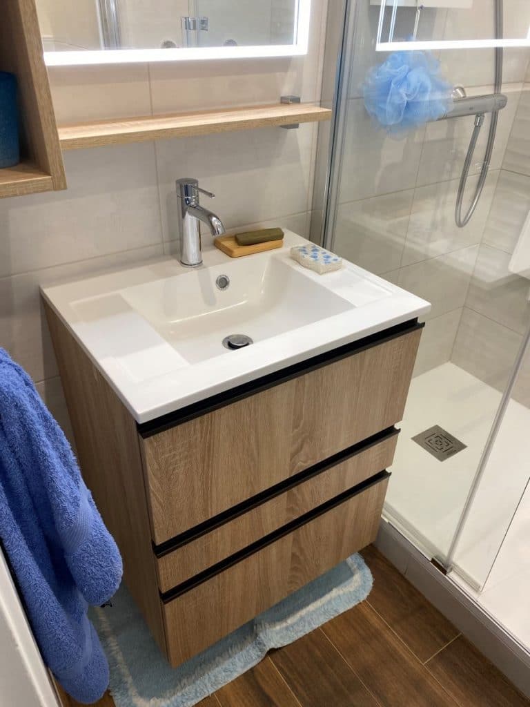 confiez la rénovation de votre salle de bain à paris à des experts qualifiés. bénéficiez d’un accompagnement sur-mesure, de conseils personnalisés et d’une transformation rapide pour un espace moderne et fonctionnel.