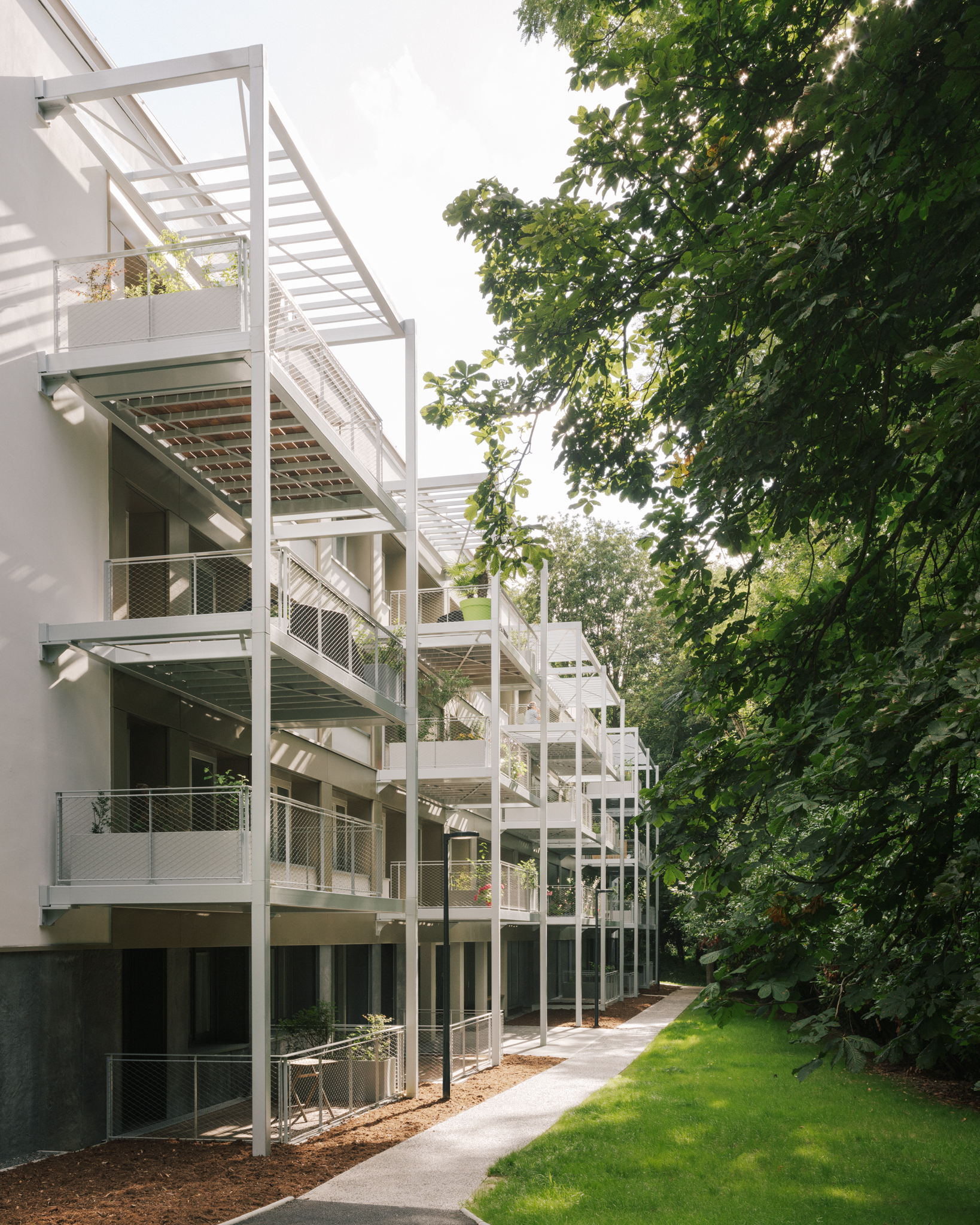 découvrez nos services de rénovation à ville-d'avray : travaux intérieurs et extérieurs, modernisation, aménagement et accompagnement sur mesure pour valoriser votre bien immobilier.