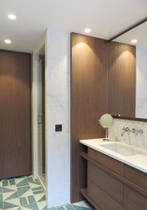 découvrez des idées et inspirations pour une salle de bain moderne à fontenay : design contemporain, matériaux tendance et aménagements sur mesure pour transformer votre espace de bien-être.