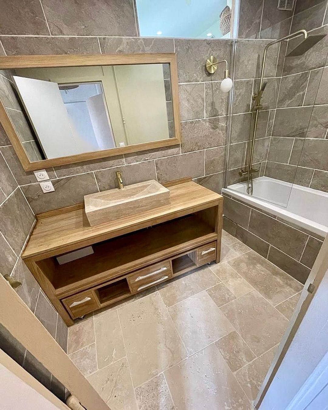 découvrez les meilleures salles de bain à paris : inspirations déco, tendances modernes et conseils d’aménagement pour créer un espace fonctionnel et élégant dans la capitale.