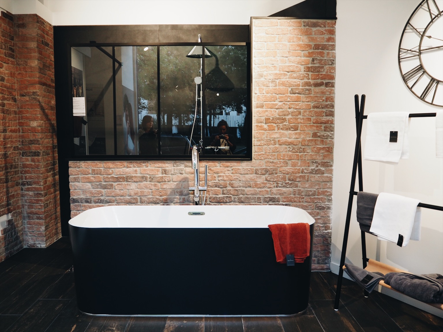 trouvez les meilleurs plombiers spécialisés dans la rénovation et la réparation de salle de bain à paris. service rapide, devis gratuit et artisans qualifiés pour tous vos besoins de plomberie.
