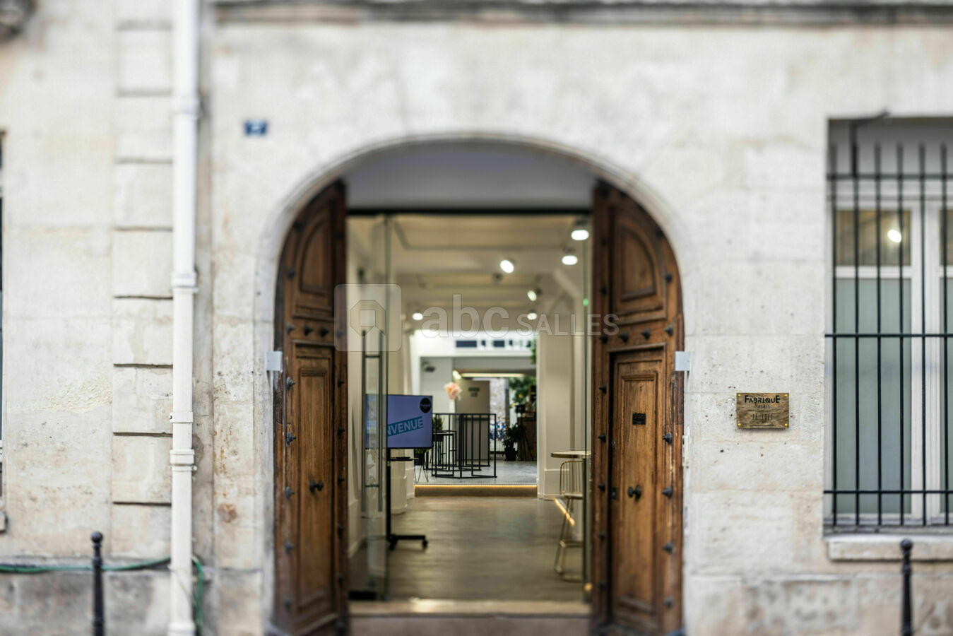 expert en rénovation intérieure à paris 75003, nous transformons votre espace avec des solutions sur mesure pour un intérieur moderne et fonctionnel.